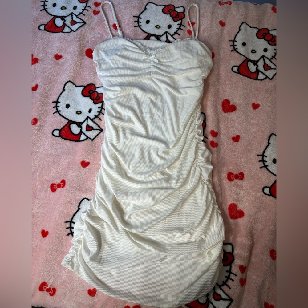 Women’s Princess Polly white ruched midi bodycon dress with lace trimming & bow - Picture 2 of 6